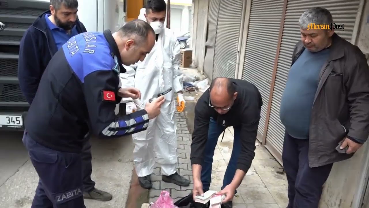 Mersin’de çöp evden 8 ton atık çıktı #Sondakika #sondakikahaberleri #mersin #gündem #haber #çöpev v