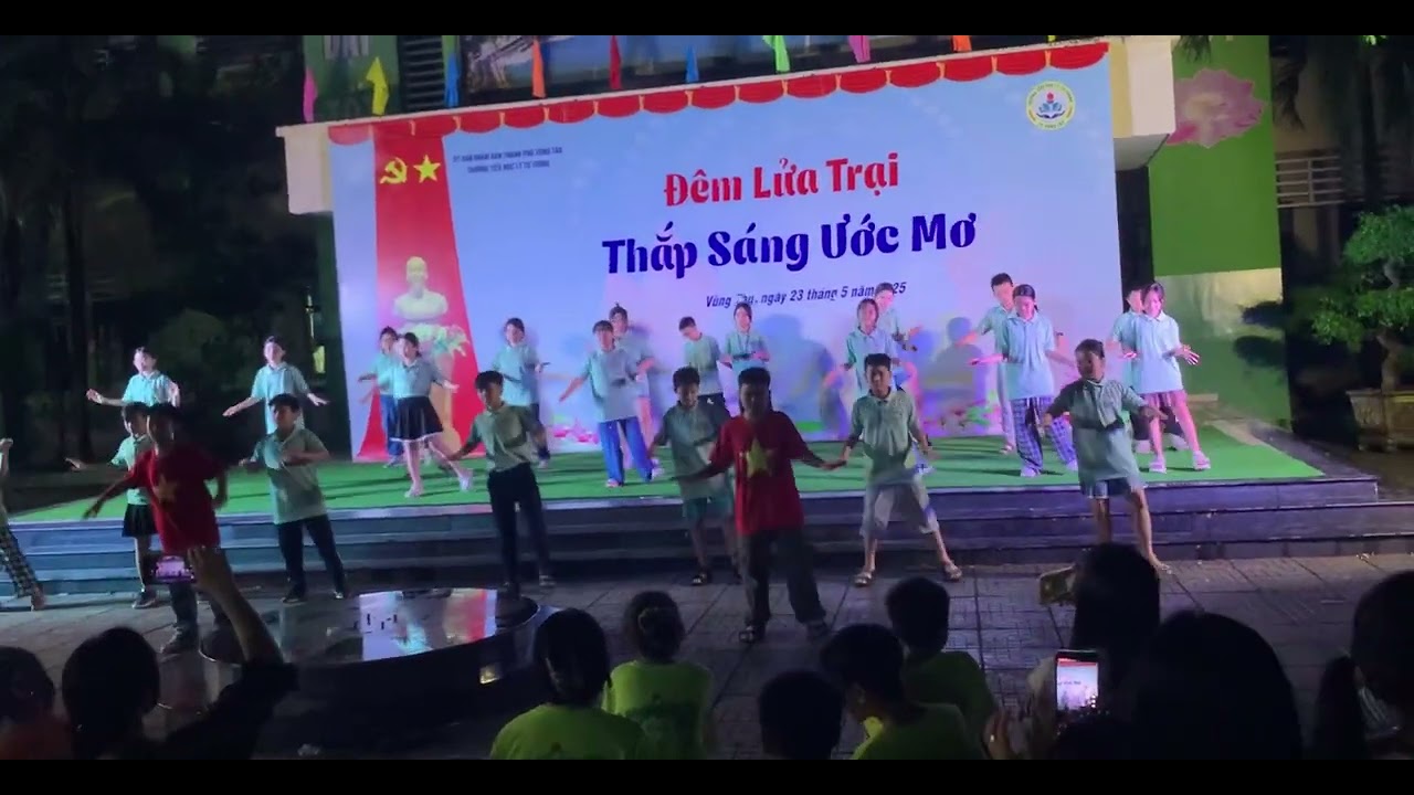 Văn Nghệ giao lưu cuối cấp MH 