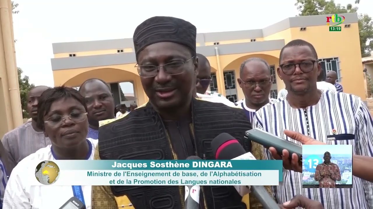 Le ministre en charge de l’Enseignement de base , a échangé, à Kaya avec les acteurs de l’éducation