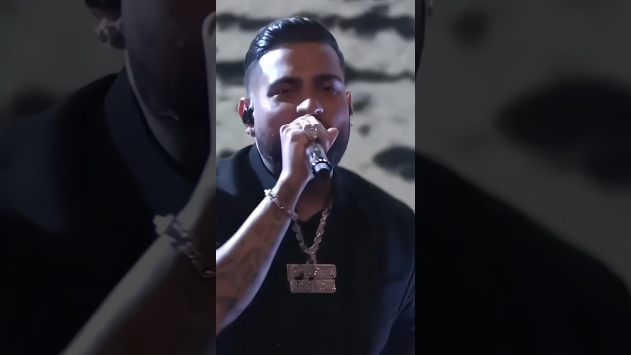 Karan aujla live performance MF Gabru// Pattu pind bnn ke chadra rakhda @karanaujla #shorts #explore