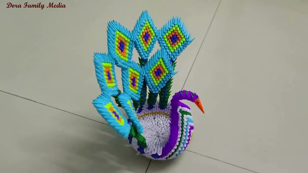 Kenny`D 3D Origami, Peacock (Close Base)