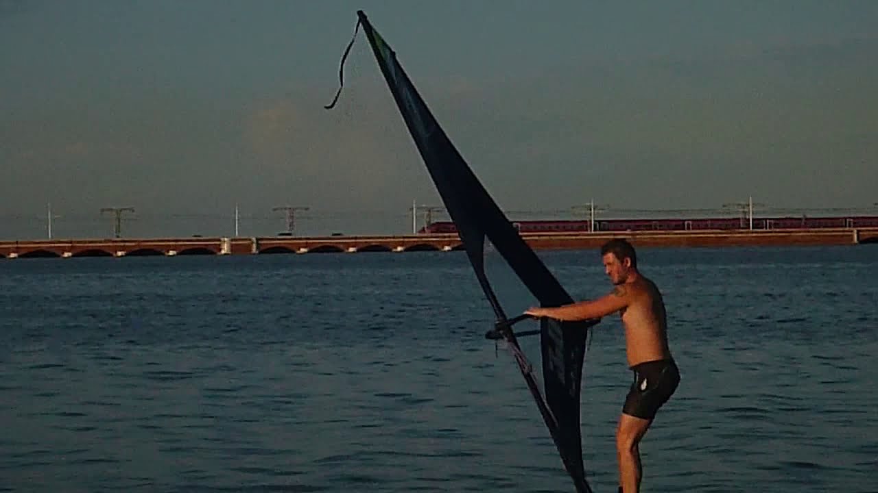 First strambata Enrik corsi windsurf