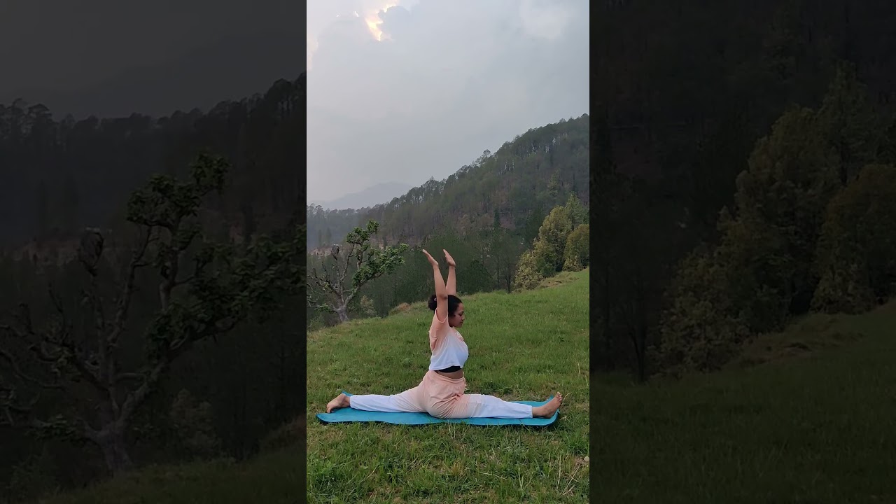 # Shorts#Balancing Hanumaan Asan##Split#NatureYoga#Yogapractice#Ytshorts#Aestheticyogaflow