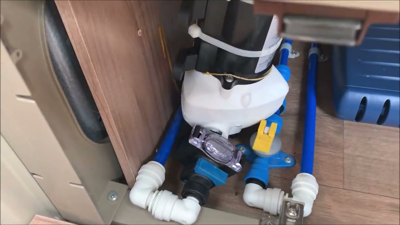 2015 Swift Challenger SE 580 handover video from Wiltshire Caravans