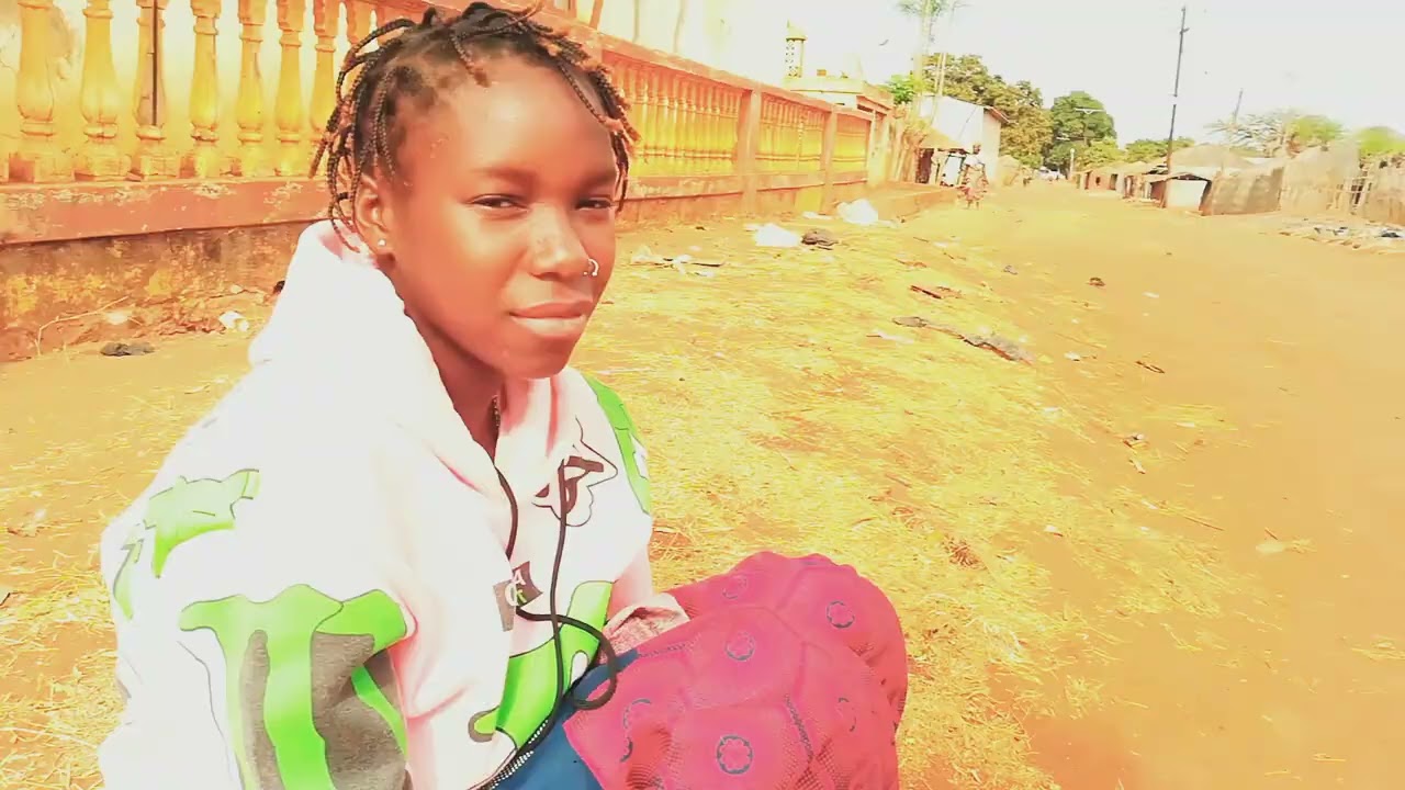Sux Hilário--_ uwani muhiphietho_-_by. Jux da Laura pro vídeo oficial 2024