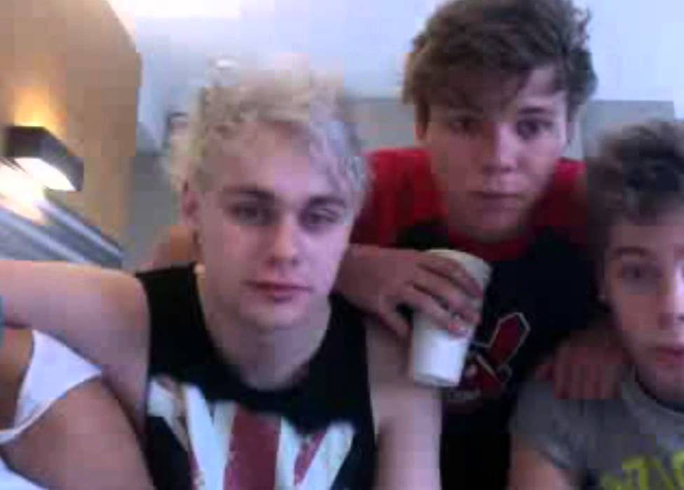 5 Seconds of Summer twitcam announcement 7/15