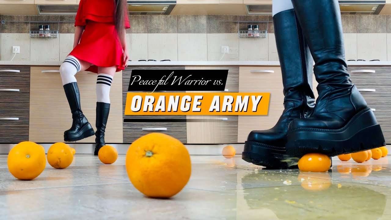 Pea против Сочных Апельсинов! Ботинки, раздавливающие еду! Странно удовлетворяюще! ASMR