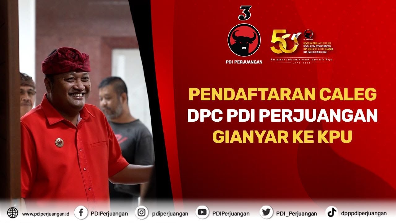Unik, Bakal Caleg PDI Perjuangan di Gianyar Kenakan Kostum Penari Saat Pendaftaran ke KPU