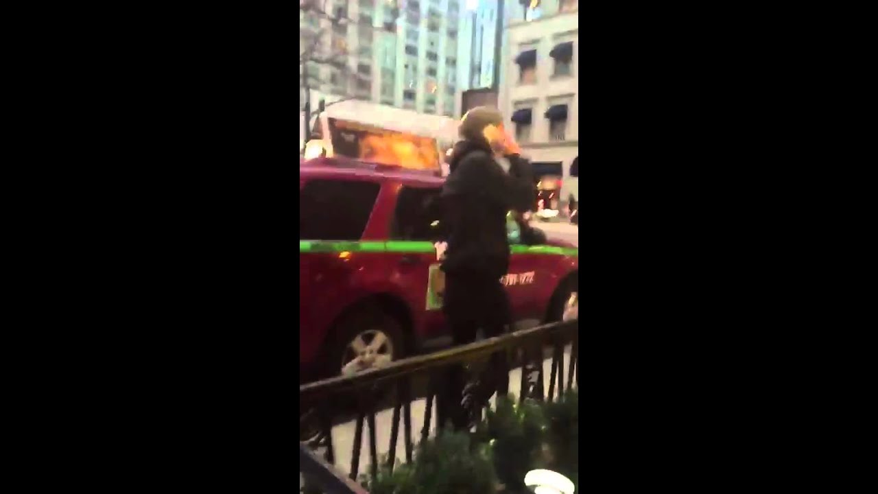 Calum Hood calling his uber driver