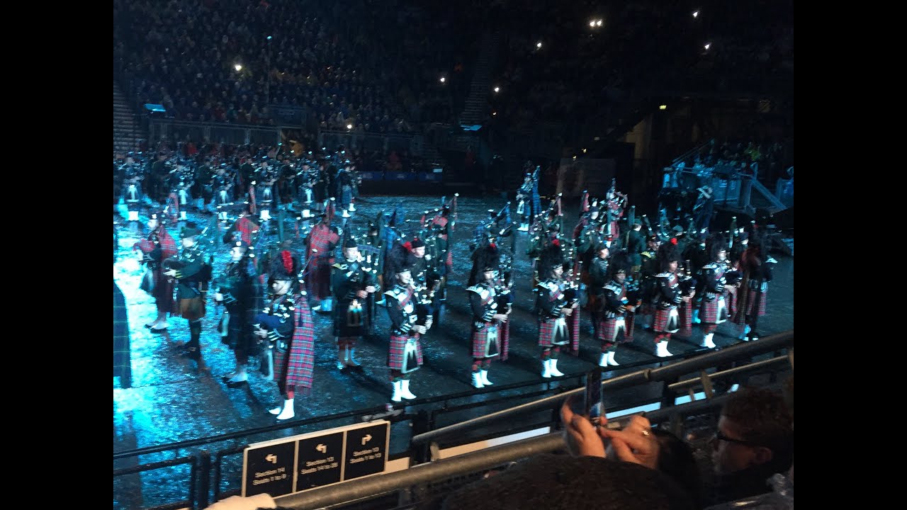 Massed Pipes and Drums at The Royal Edinburgh Military Tattoo 2016 79ths Farewell to Gibraltar