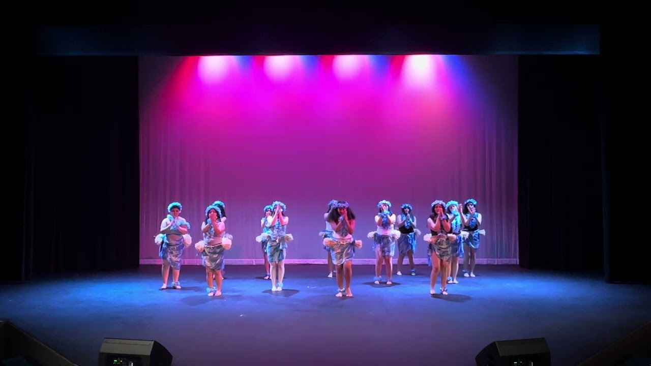 22. Haoloto (Dance Show Thursday)