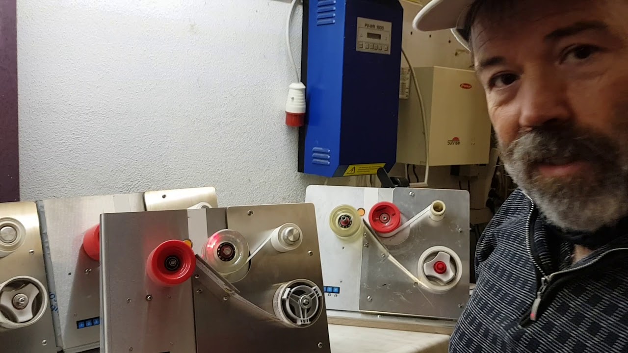 Etikettiermaschine Honiggläser