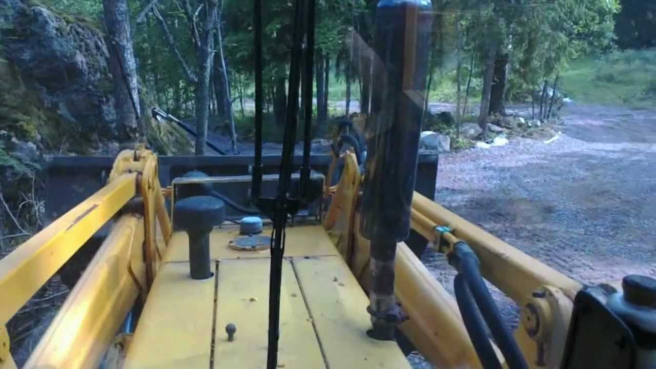 James 52 C-4 Backhoe Kaivurikuormaaja