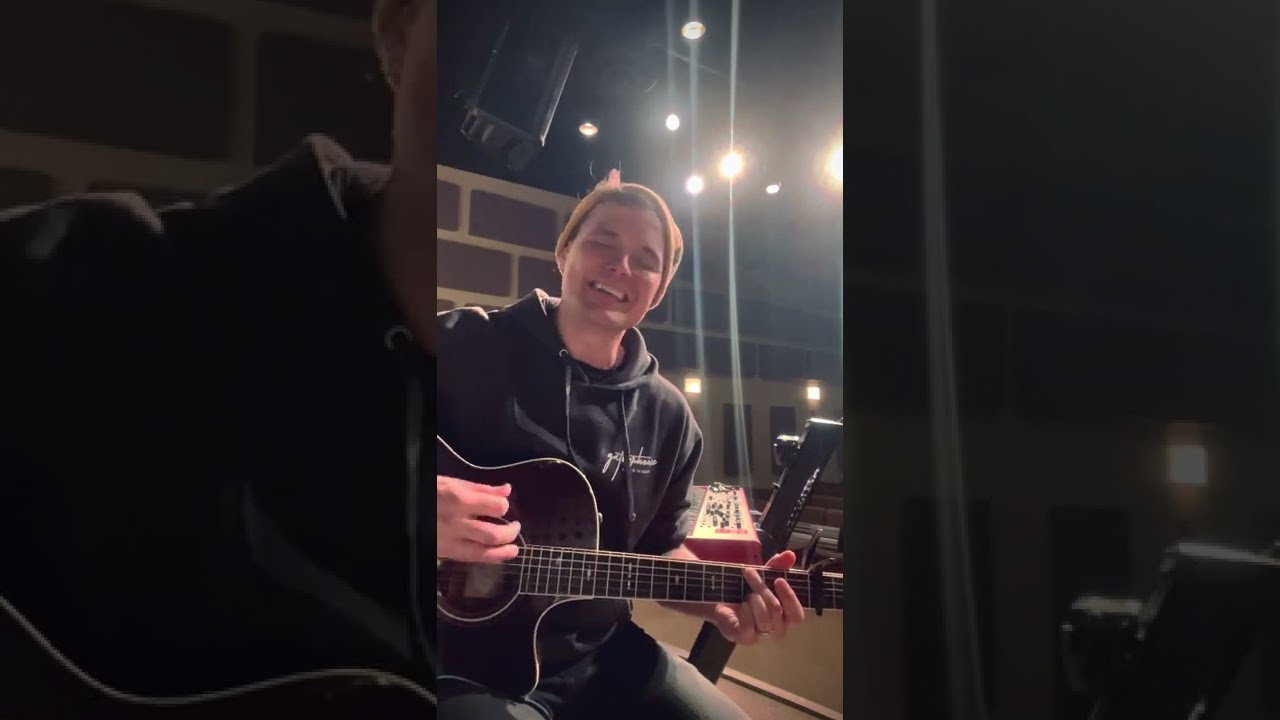 Reign Above It All (unplugged)- Bethel Music Cover by Aaron Buehrer