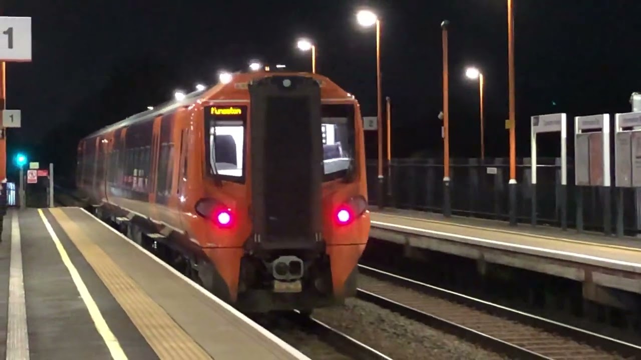 London Northwestern departure from Coventry arena station 15/12/23