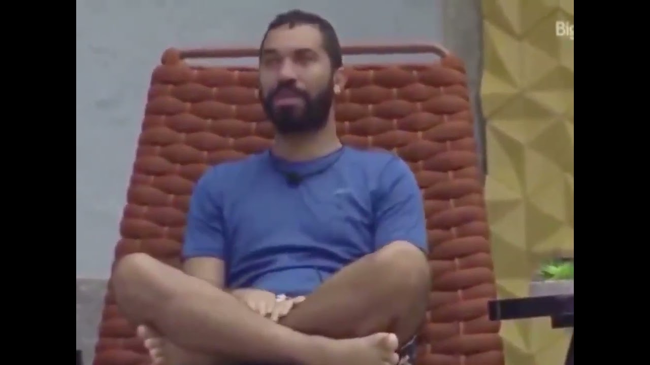 gil do vigor chorando muito ouvindo watermelon sugar bbb 21