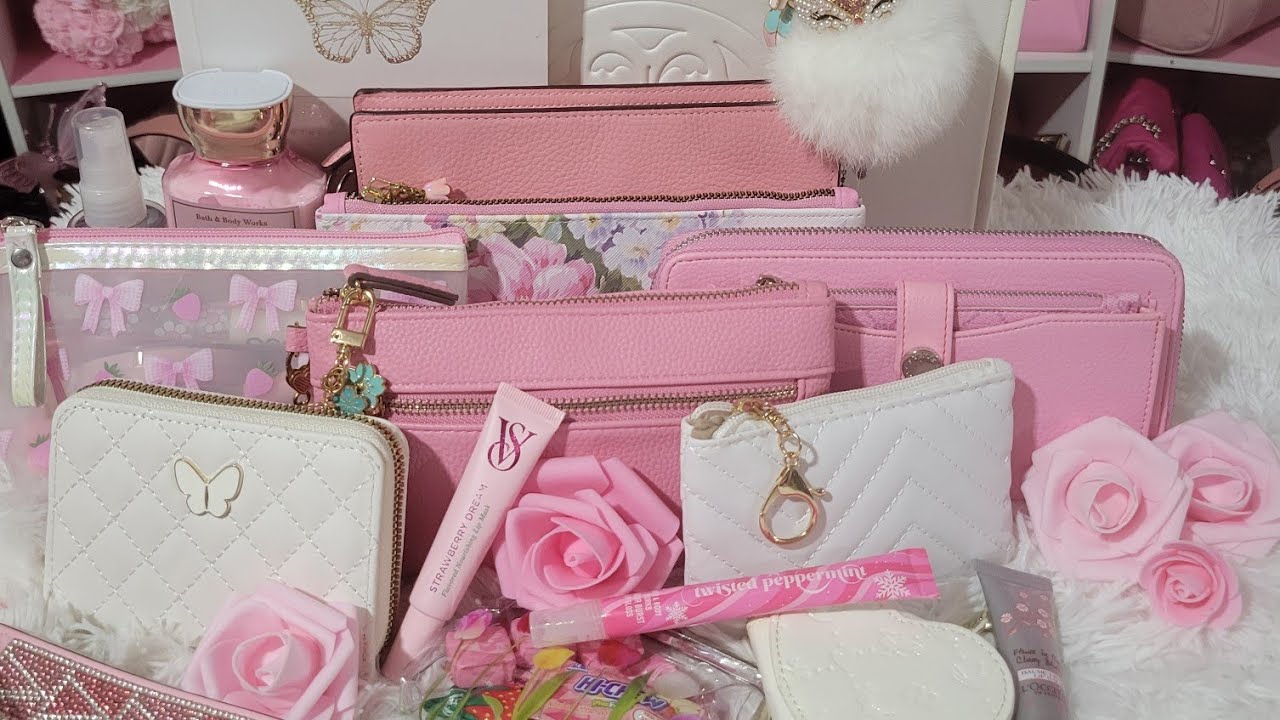 Pack My Bag With Me 🌸ASMR🌸