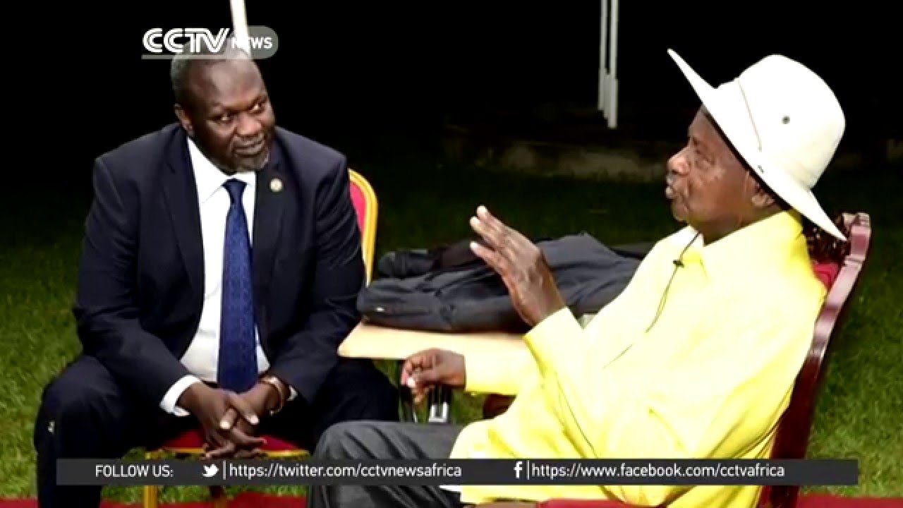 Riek Machar meets with President Museveni in Uganda
