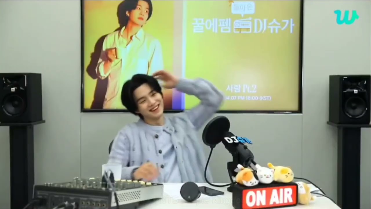 Jimin🐣 & J-hope🐿 call yoongi🐱 during live [LIVE 7-4-23]#bts#btsarmy#suga #jimin#jhope#live