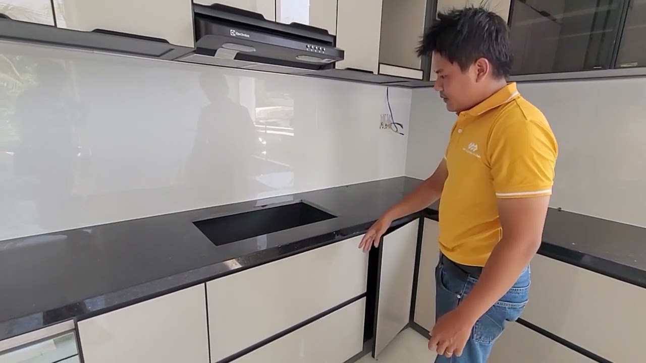 Bộ tủ bếp nhôm kính hiện đại bảo hành 30 năm, làm 1 lần sài trọn đời ạ ... 0939 066 043 đặt tủ