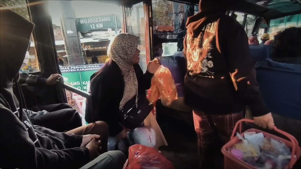 Perjalanan dari Terminal Tirtonadi Solo - Basecamp - Pos 2 Gunung Lawu jalur Candi Cetho.