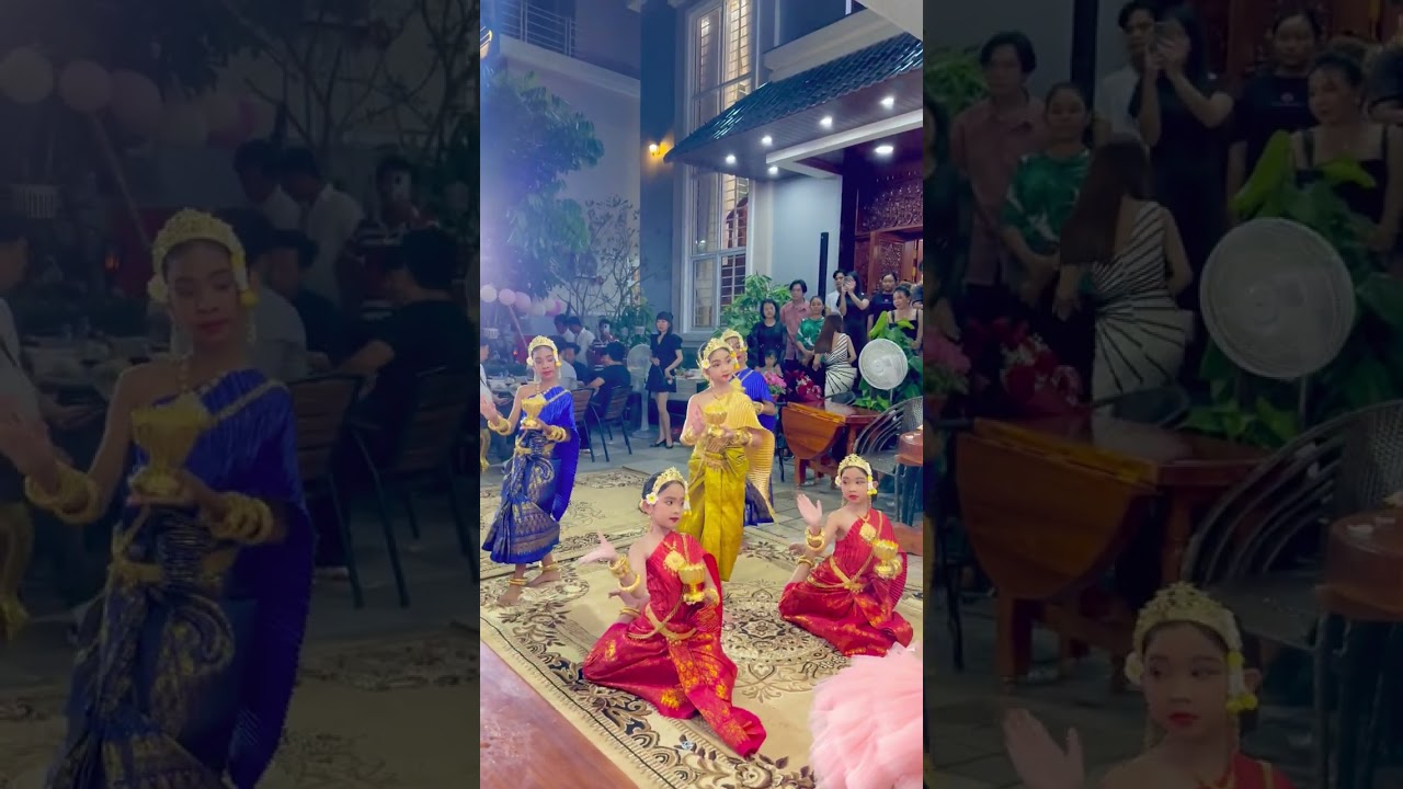 របាំជូនពរ ដោយ សិស្សព្រះកាយច័ន្ទក្លឹប