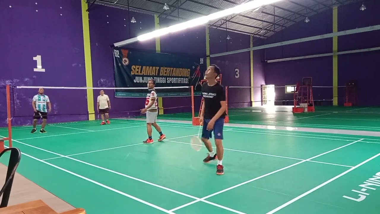 Badminton lovers