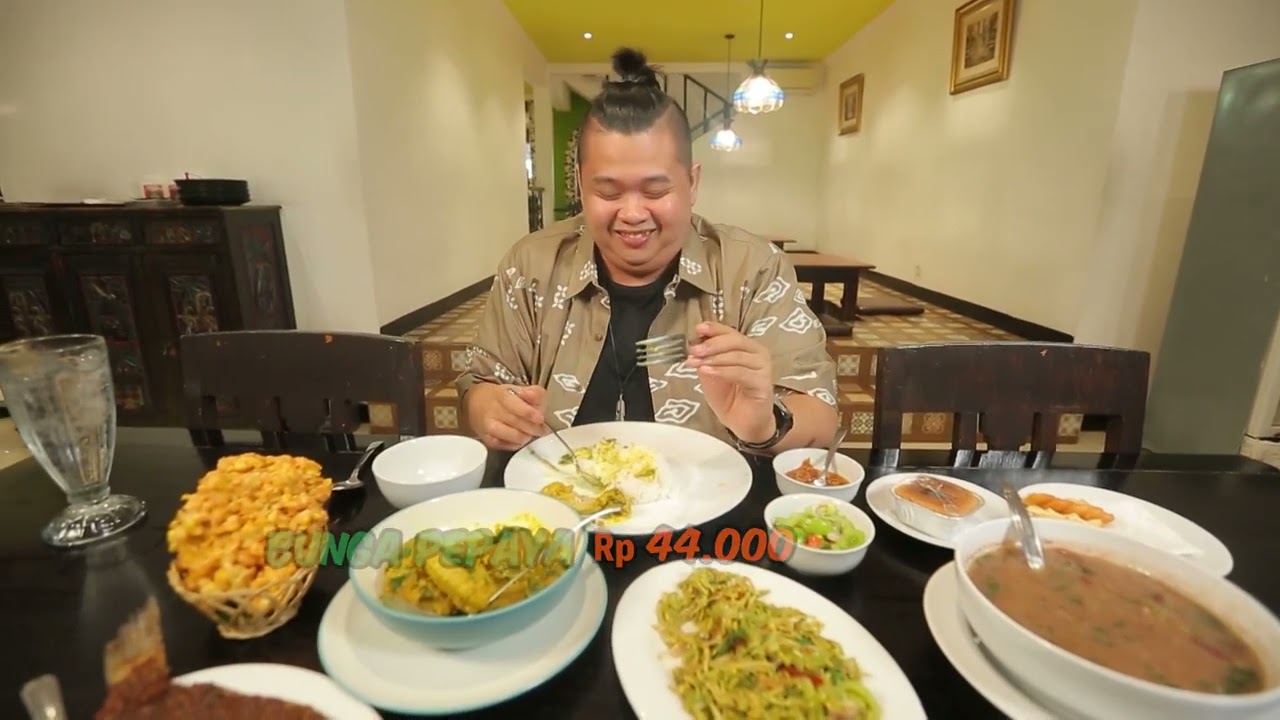 Disihir Sama Rasa Makanan Manado Ini, Lolox Berubah Jadi Juragan - NYARI MAKAN
