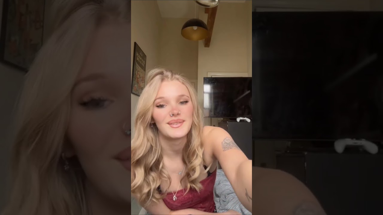 A Beautiful Girl And Sexy With Stunning Red Lips #live #subscribe #beautiful #girl