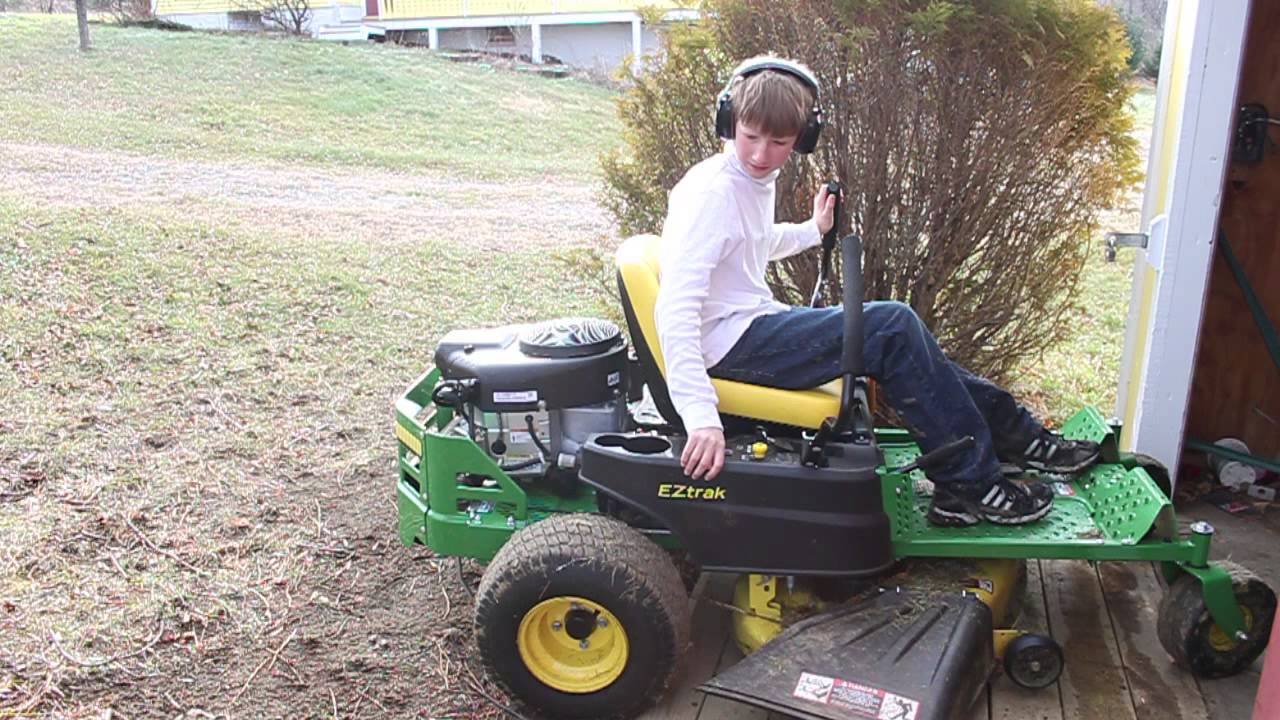 John Deere Z235 Cold Start