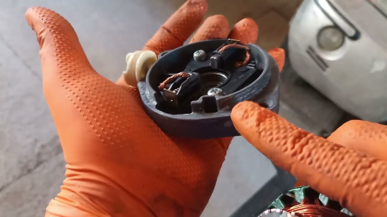 Diagnóstico y reparación módulo de frenos mitsubishi montero 2005