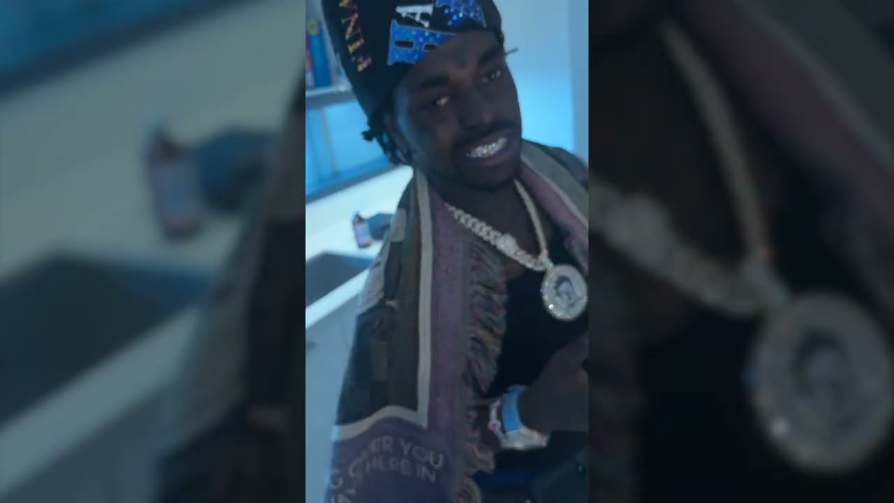 @KodakBlack устраивает настоящий денежный дождь! Новый набор украшений от ювелиров Haimov!