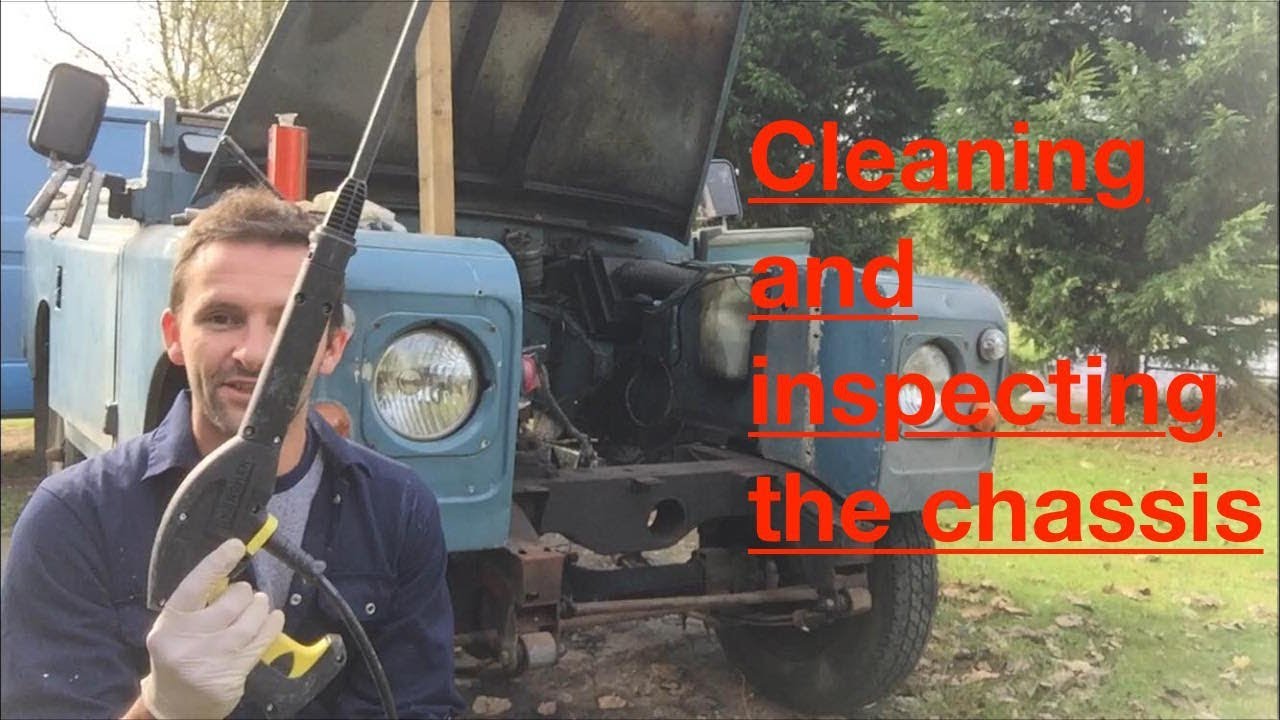 Land Rover series 3. Cleaning and checking chassis condition. Video 3.