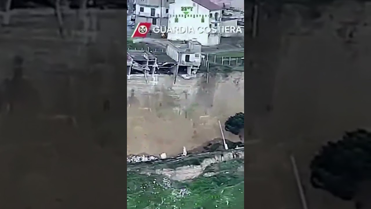 Niscemi. La frana ripresa dall'elicottero della Guardia Costiera
