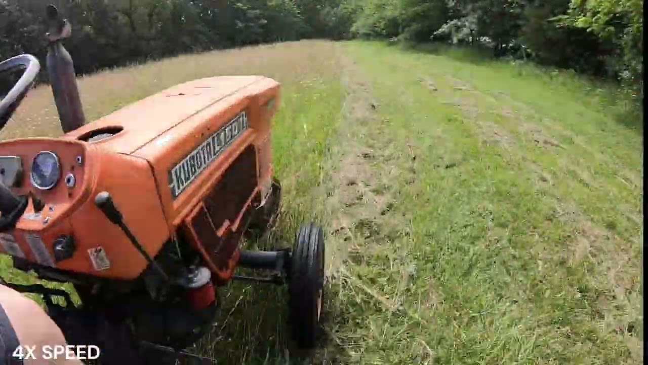 Kubota L1501 Brush Hogging