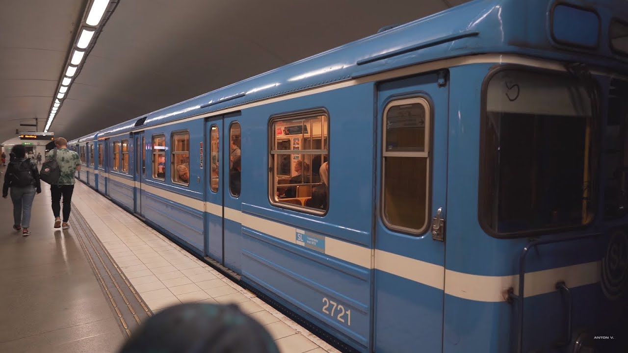 Sweden, Stockholm, subway ride from Gamla stan to Mariatorget