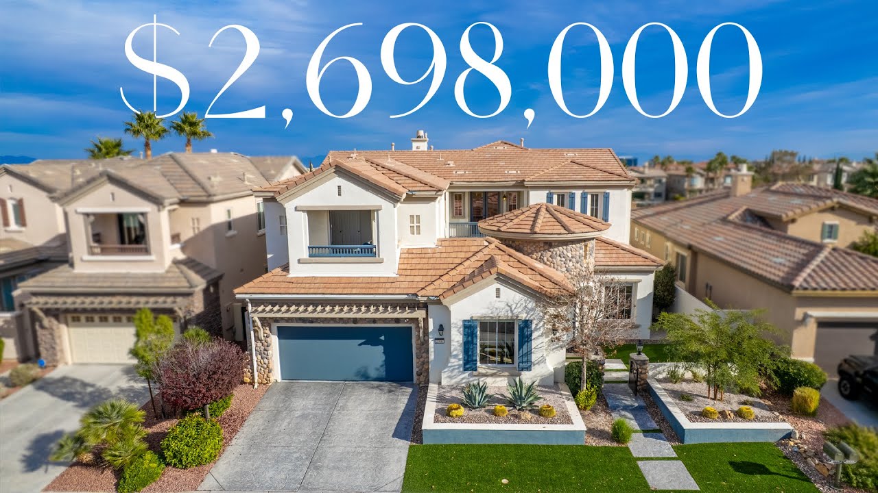 This $2.7M Red Rock Country Club Remodel Breaks All the Rules