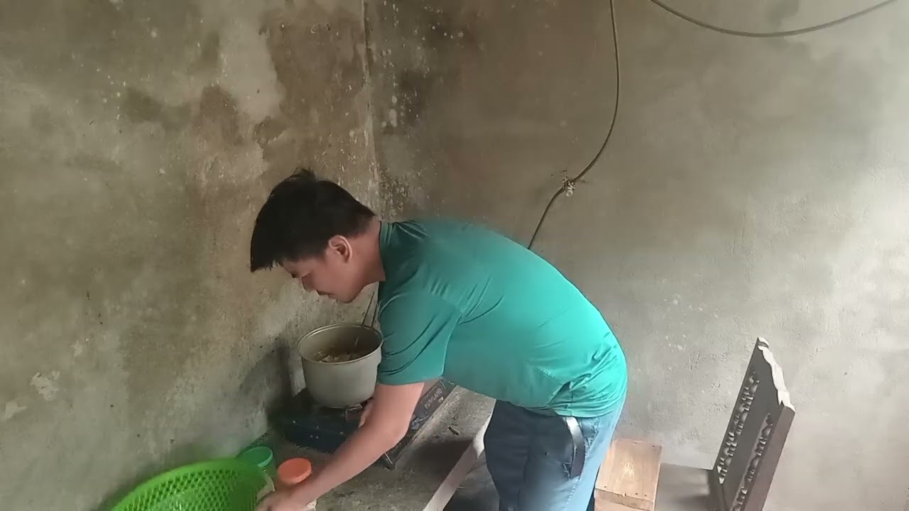 Nấu xào bắp cải với mỳ gạo 
