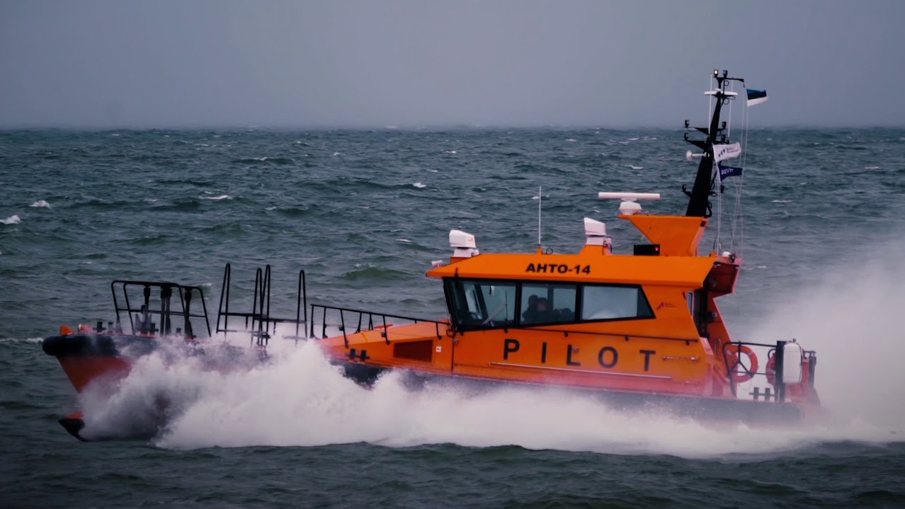 Baltic Workboats US 1500WP Wave-Piercing Pilot Boat in rough seas