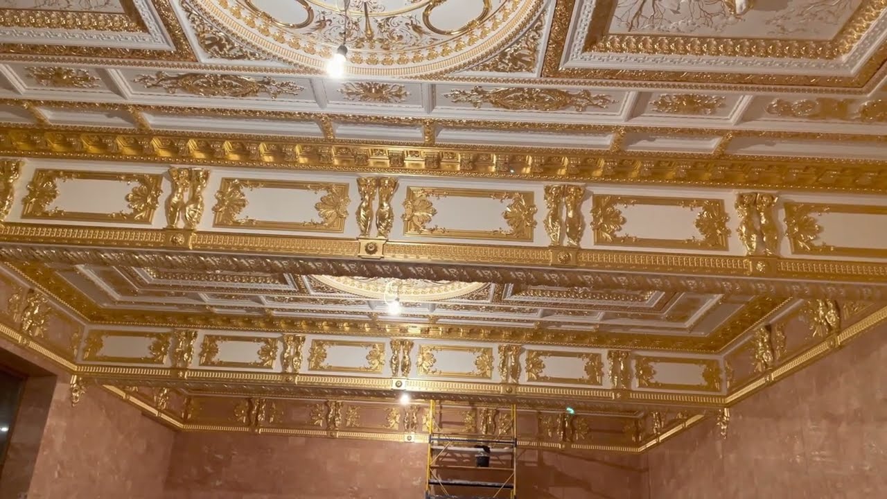 plaster cornices, plaster moldings, gilding of stucco moldings, gilding of plaster cornice