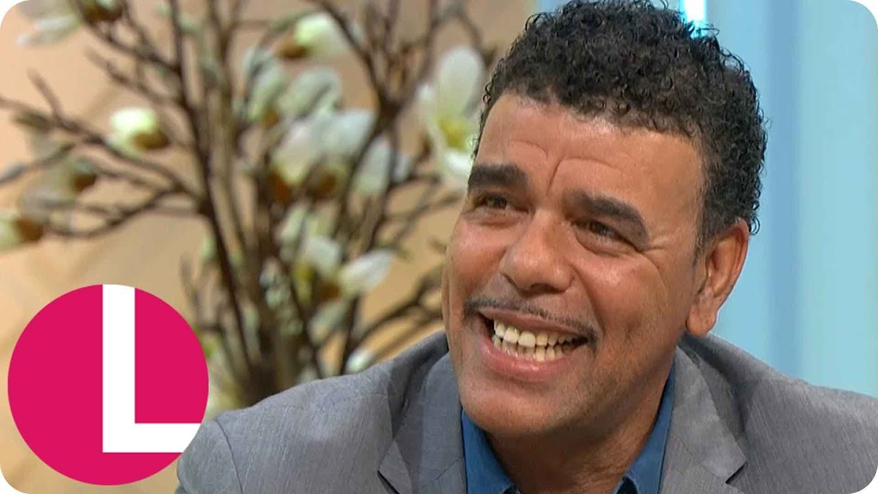 Chris Kamara Reveals Elton John Asked Him for a Selfie! | Lorraine