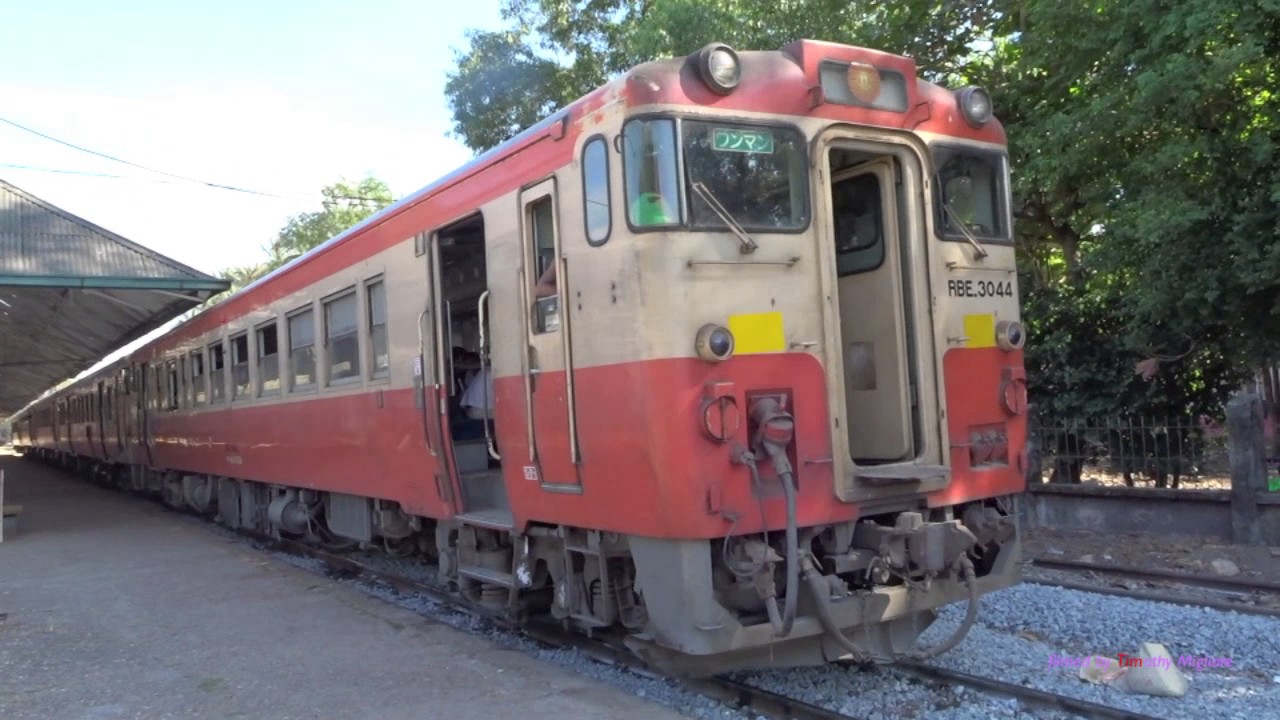 Passenger Trains in Myanmar (Burma) - Dec 2016 รถไฟในพม่า