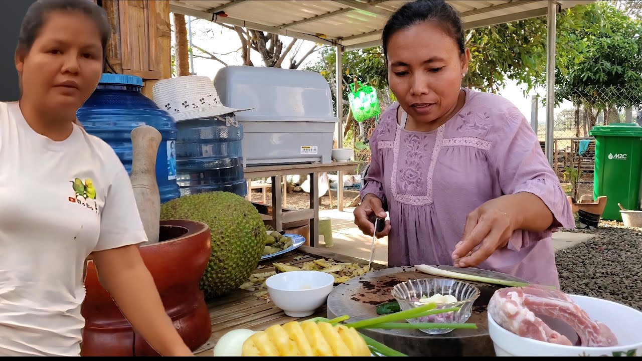 685. ភ្លៀងកក់ខែនៅភូមិខ្ញុំ Life in the Cambodian Countryside.