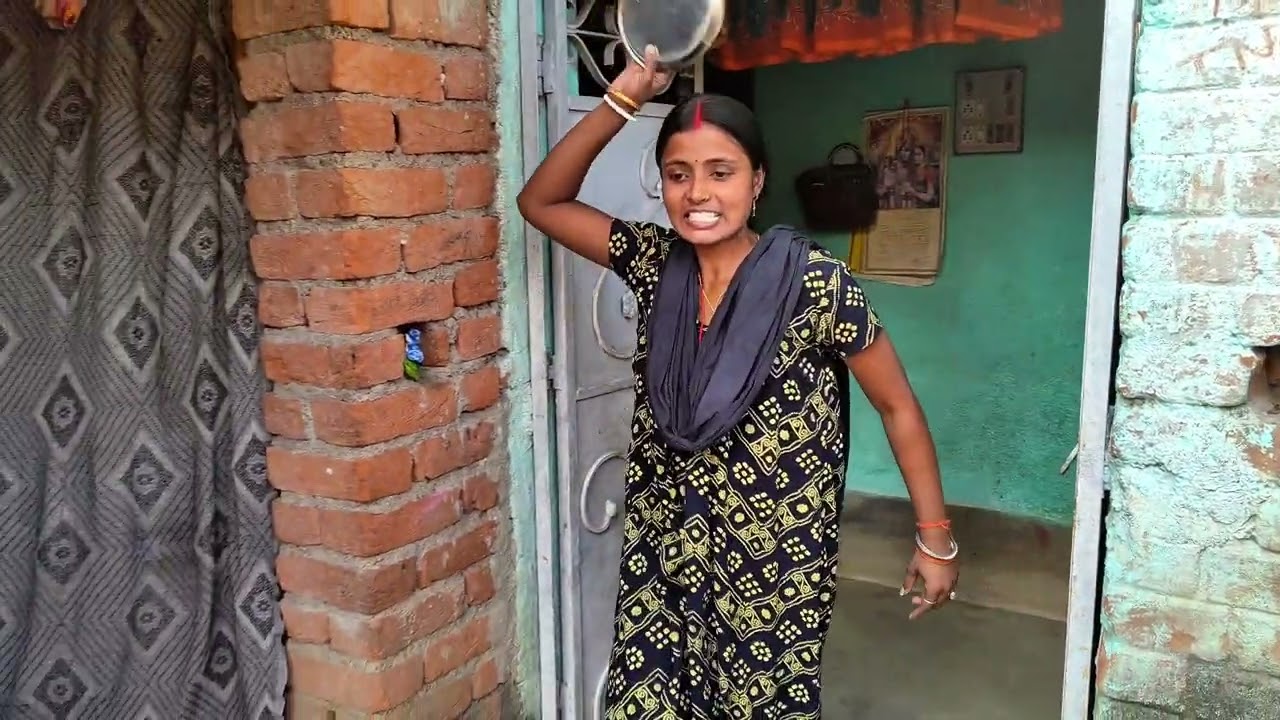 Devar bhabhi mein ladai#shortvideo #comedy #funny #shortvideo #youtube #youtubeshort 