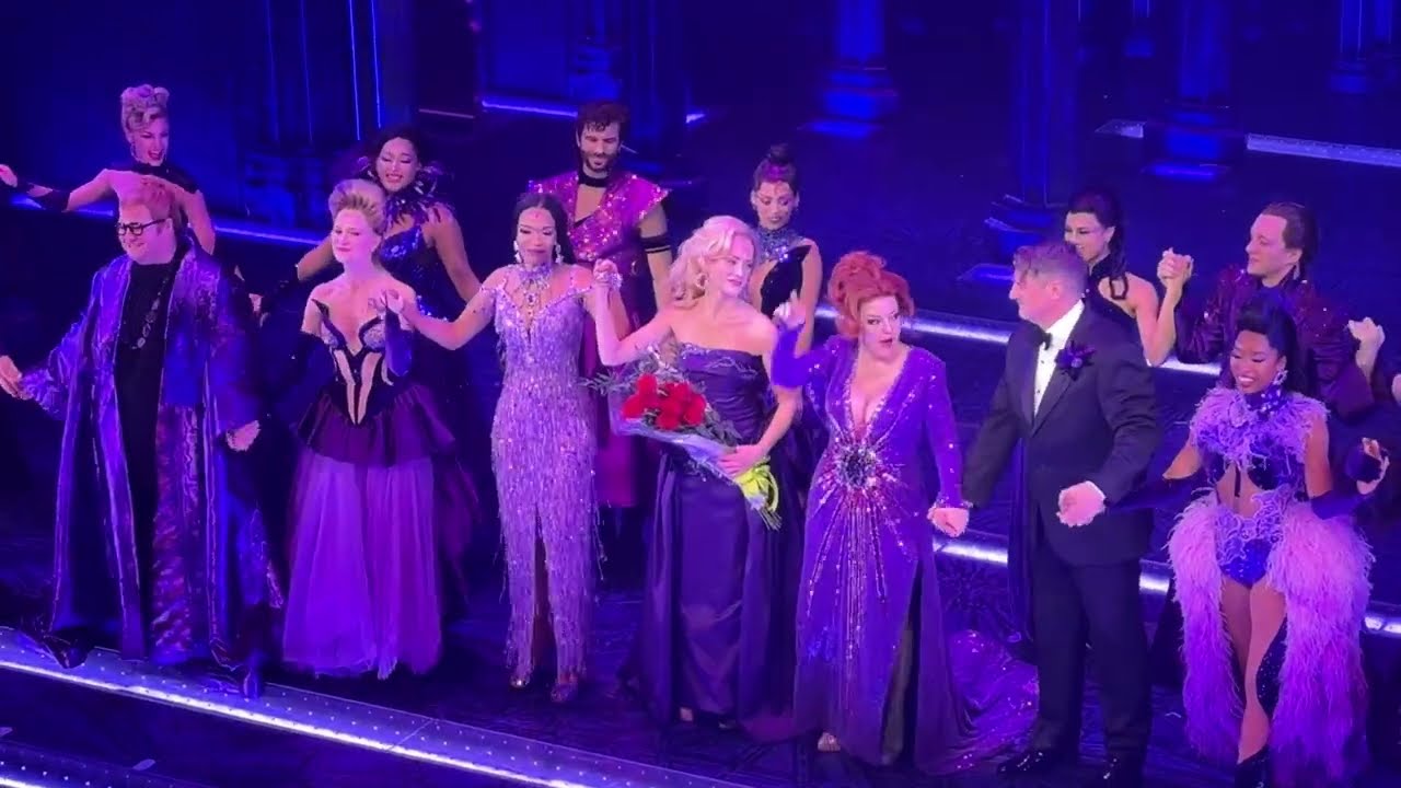 death becomes her bows | broadway | 10/25/24 (kaleigh madeline)