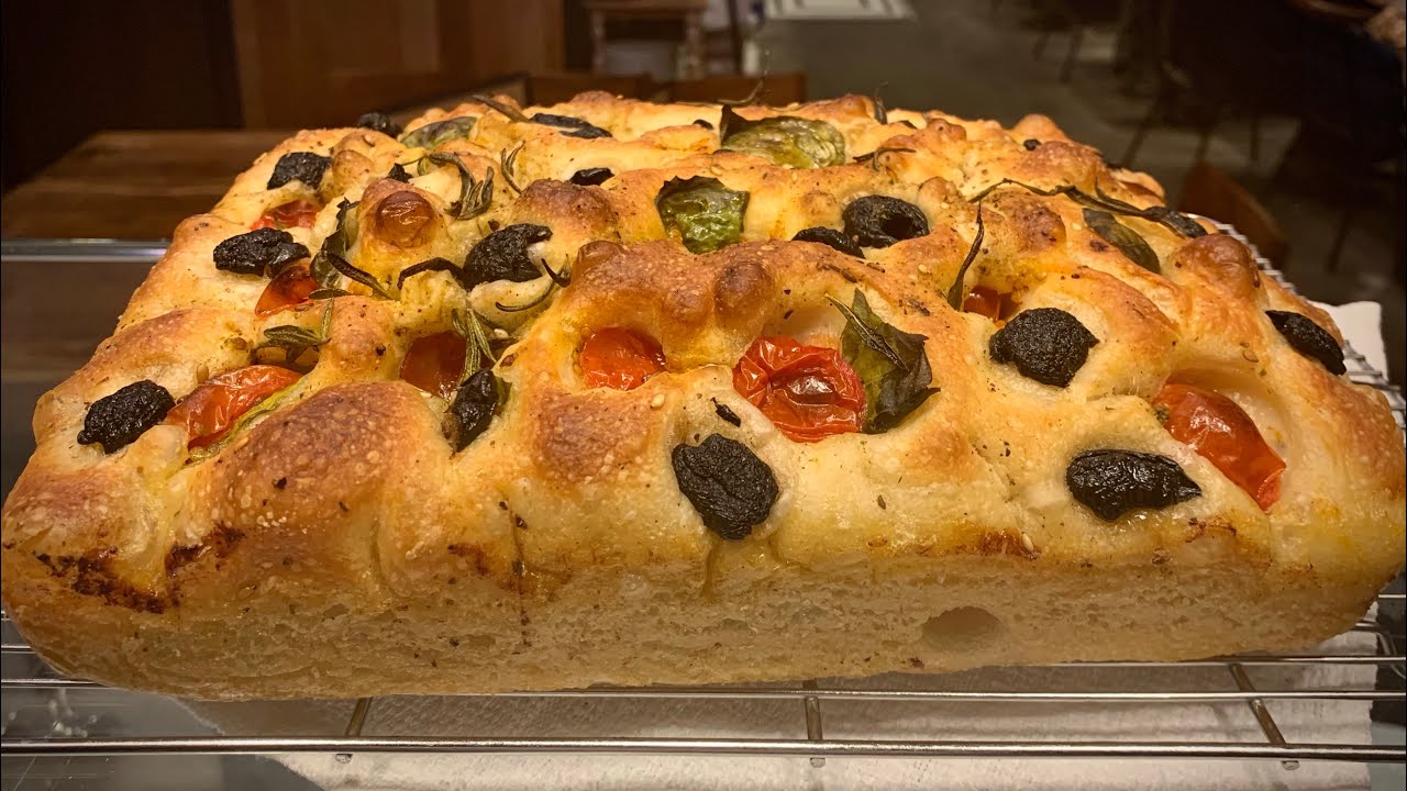الفوكاشا المنزلية على أصولها |hand made focaccia