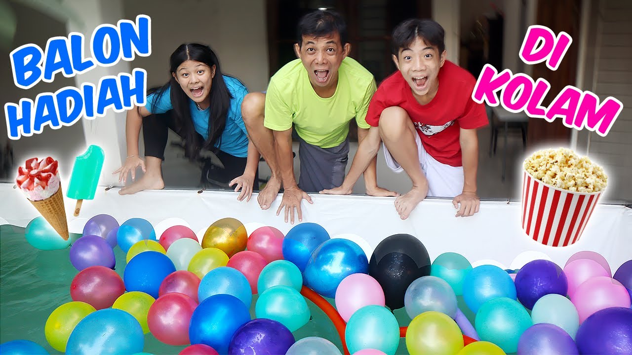 PECAHIN BALON BERHADIAH DI KOLAM RENANG !! ADA ES KRIM & JAJANAN, SIAPA MENANG ? Tantangan Lucu
