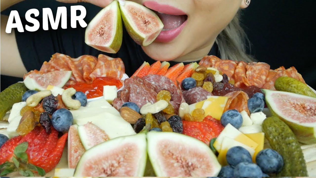 BEST Charcuterie Platter *Spicy Salami, Peppered Salami With fruits, Cheese & Red pepper Jelly ASMR