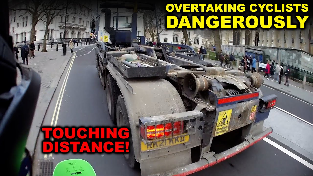 Close Passing and Overtaking Cyclists