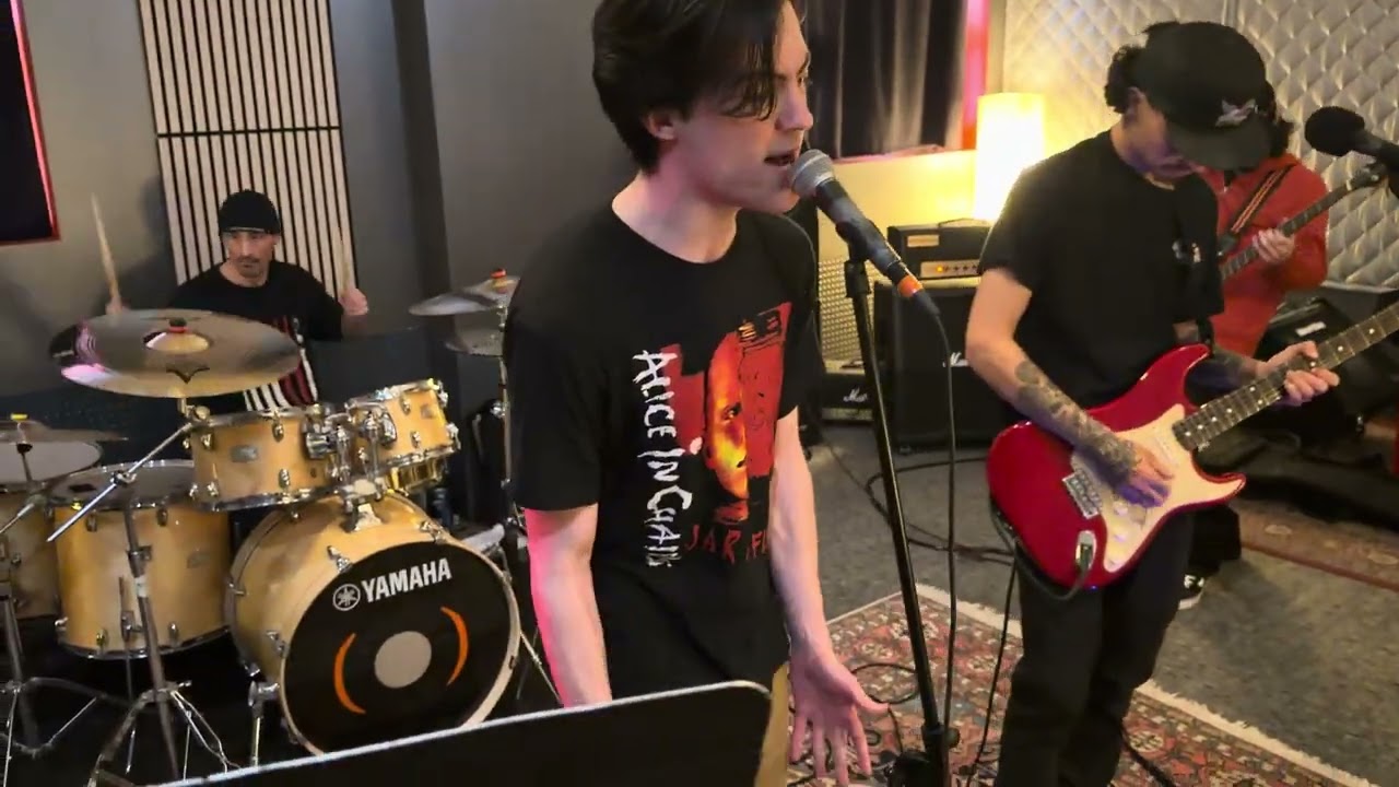 Alive - Pearl Jam - It’s getting there! 